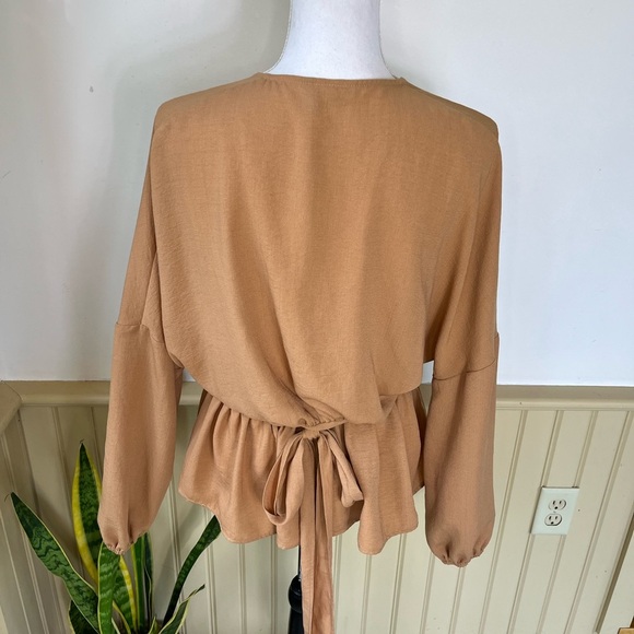 ASOS Design Tan Peplum Wrap Top US 6 Deep V Neck Long Sleeve Boho Fall Romantic - Picture 5 of 10